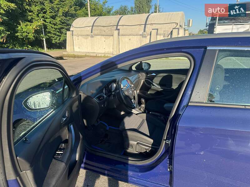 Универсал Opel Astra 2016 в Борисполе