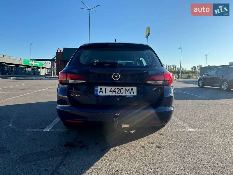 Универсал Opel Astra 2016 в Борисполе