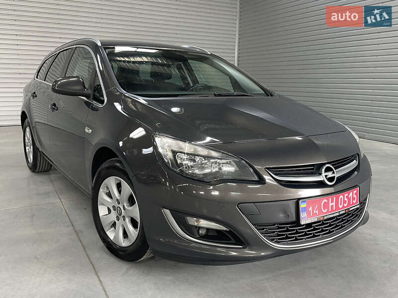 Універсал Opel Astra 2015 в Стрию