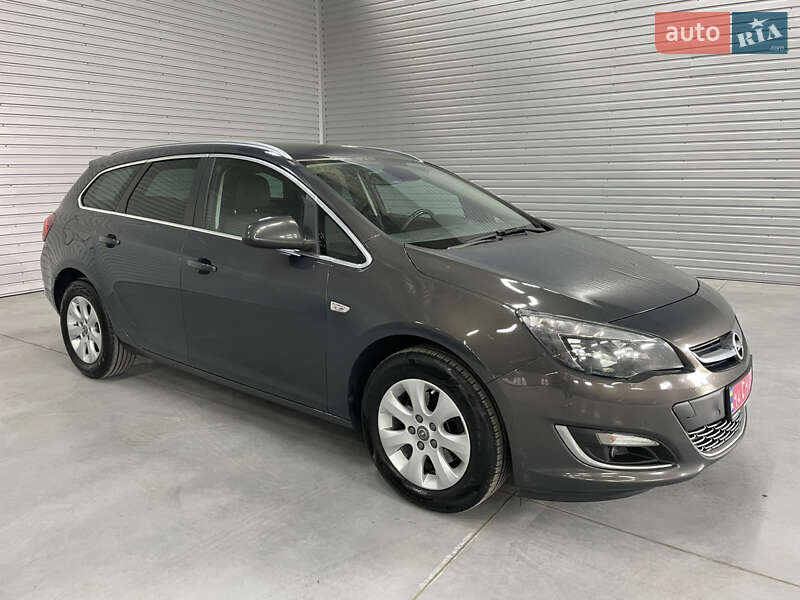 Універсал Opel Astra 2015 в Стрию
