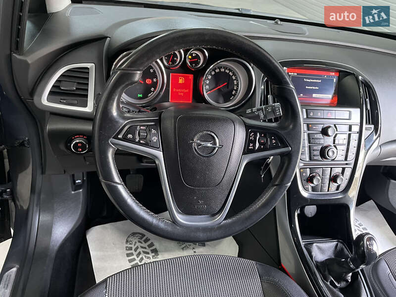 Універсал Opel Astra 2015 в Стрию