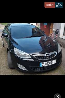 Универсал Opel Astra 2011 в Нежине