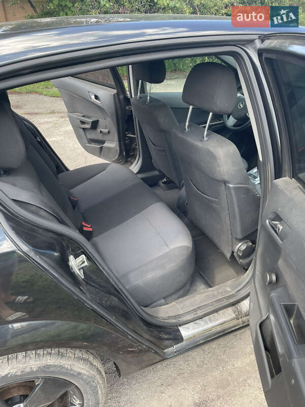 Хэтчбек Opel Astra 2012 в Полтаве
