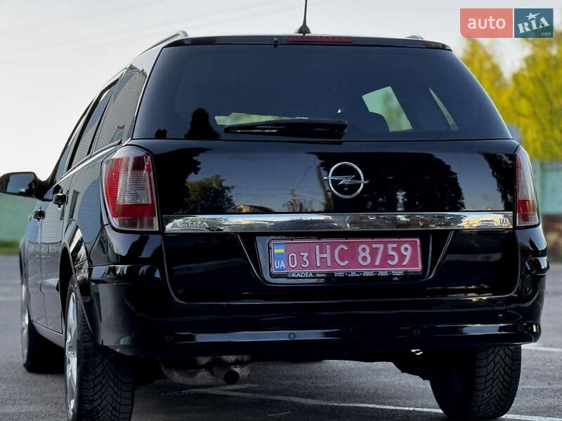 Универсал Opel Astra 2007 в Дубно