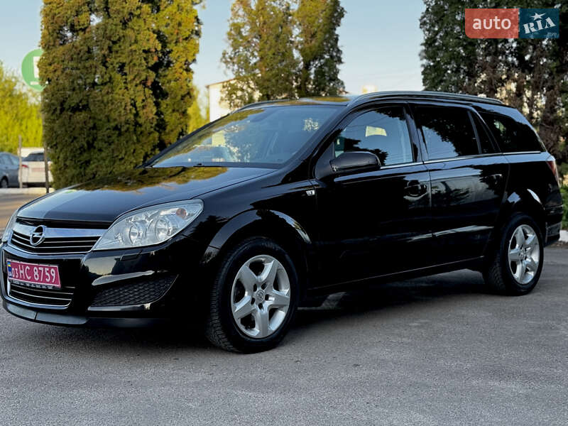 Универсал Opel Astra 2007 в Дубно