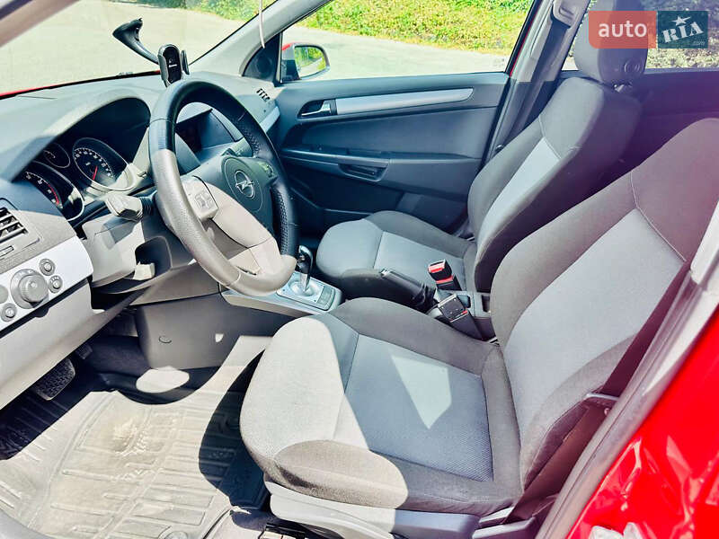 Универсал Opel Astra 2004 в Киеве