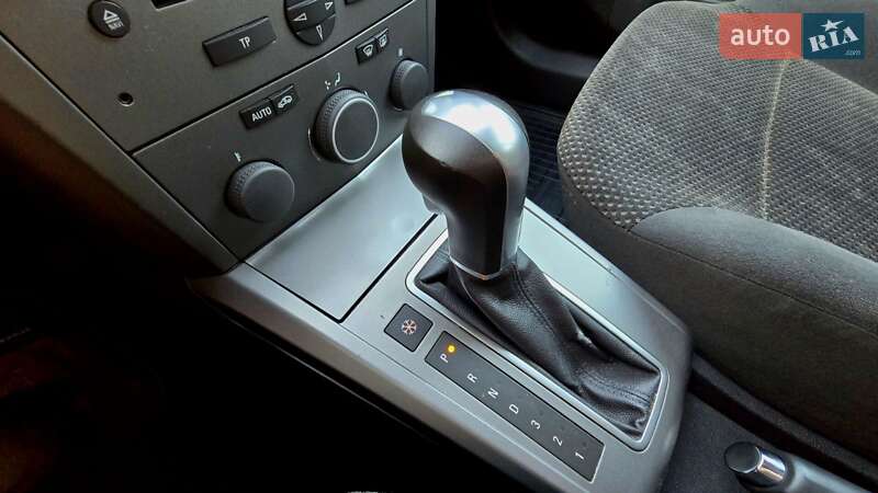Хетчбек Opel Astra 2004 в Полтаві