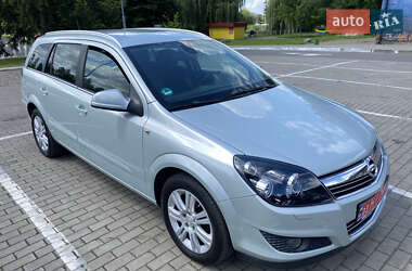 Универсал Opel Astra 2009 в 