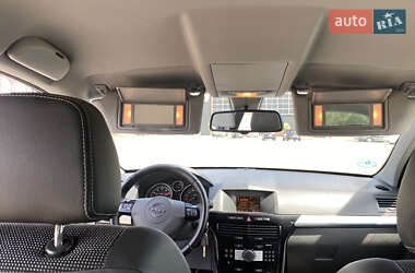 Универсал Opel Astra 2009 в 