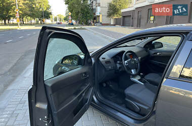 Хэтчбек Opel Astra 2012 в 