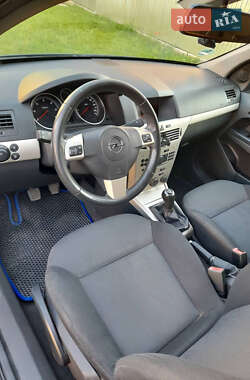 Універсал Opel Astra 2007 в 