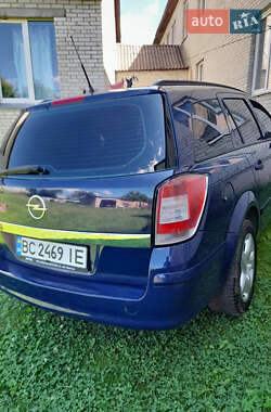 Універсал Opel Astra 2007 в 