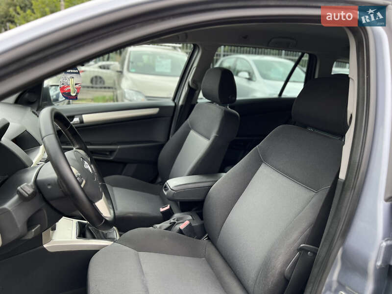 Універсал Opel Astra 2007 в Старокостянтинові