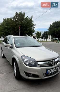 Универсал Opel Astra 2010 в Белой Церкви