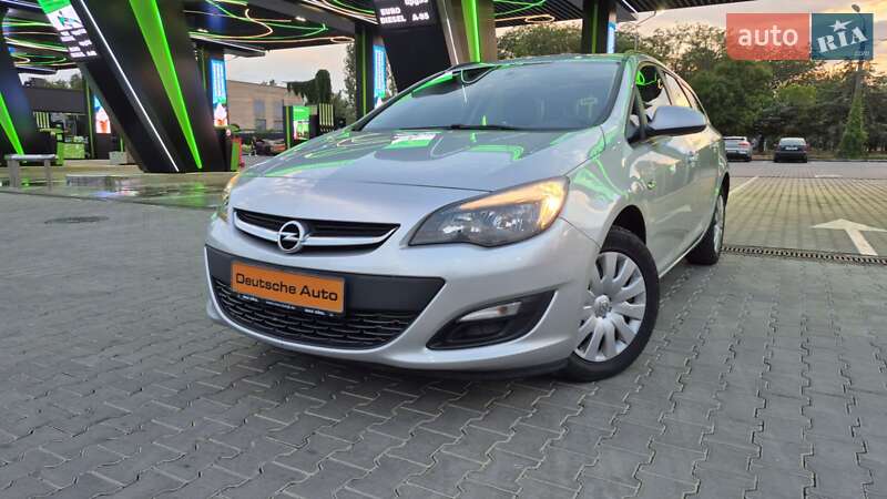 Універсал Opel Astra 2015 в Одесі