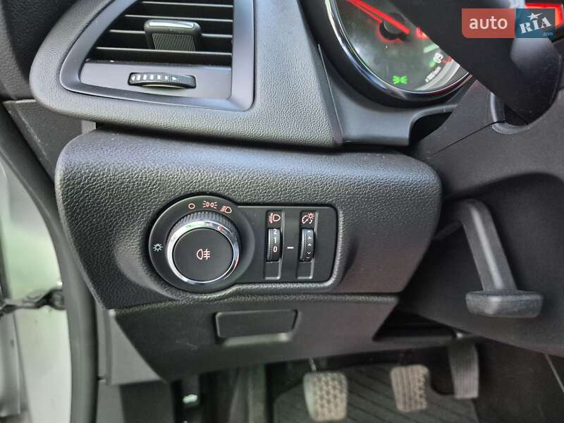 Універсал Opel Astra 2015 в Одесі