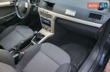 Седан Opel Astra 2008 в 