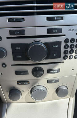 Универсал Opel Astra 2009 в 