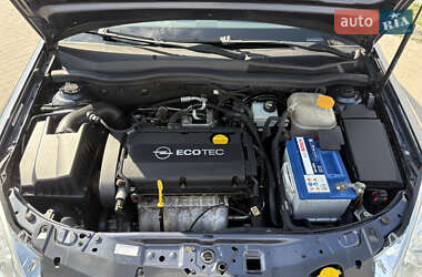 Универсал Opel Astra 2009 в 