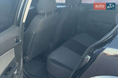 Хэтчбек Opel Astra 2005 в 