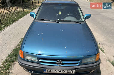 Хетчбек Opel Astra 1993 в Балаклії