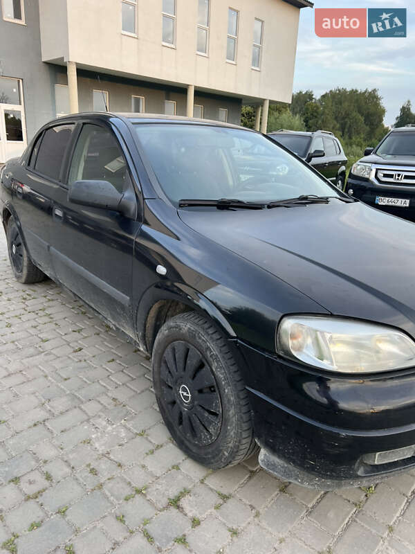Седан Opel Astra 2007 в Львове