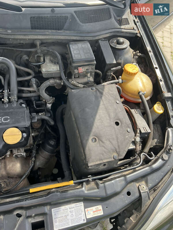 Седан Opel Astra 2007 в Львове