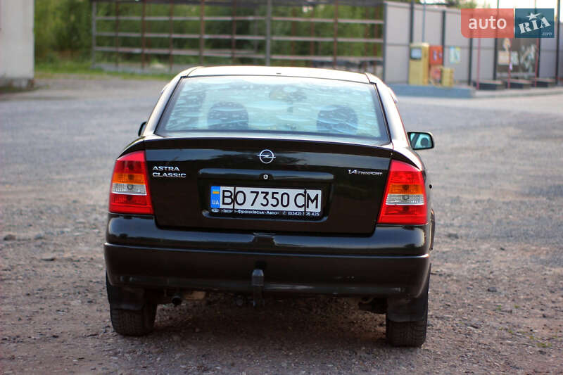 Седан Opel Astra 2008 в Кременце