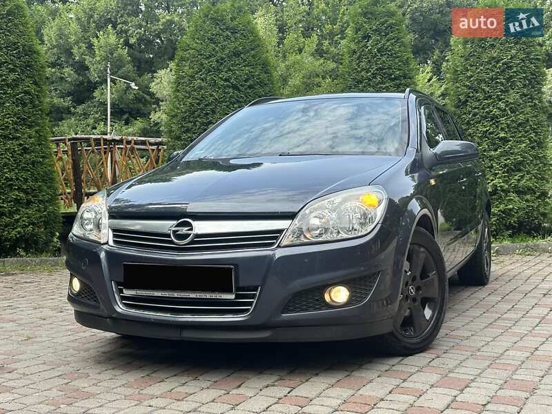 Универсал Opel Astra 2008 в Трускавце