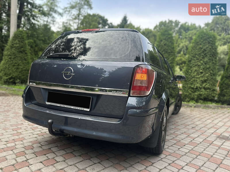 Универсал Opel Astra 2008 в Трускавце