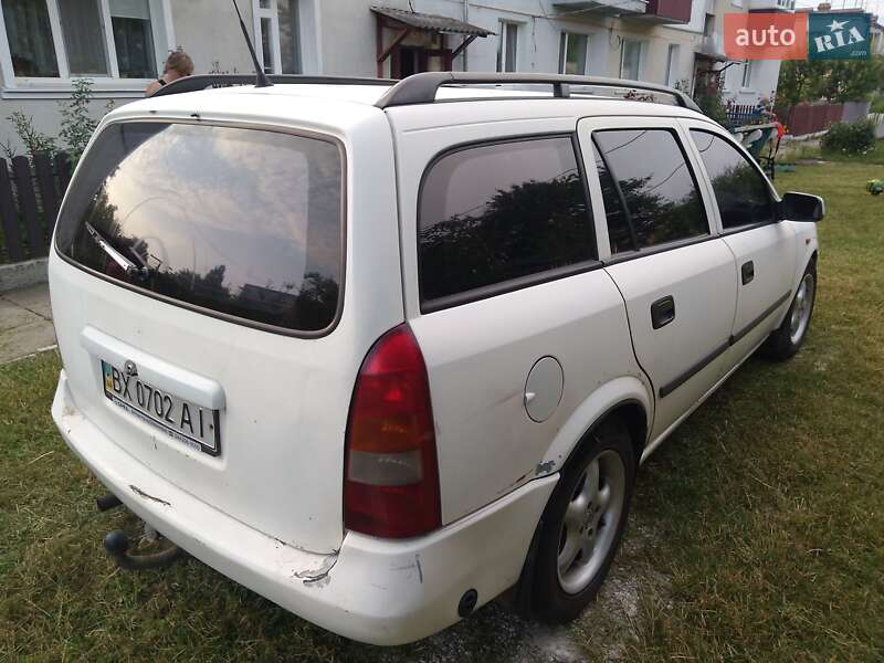 Универсал Opel Astra 1999 в Староконстантинове