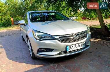 Универсал Opel Astra 2018 в Кропивницком