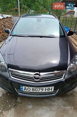 Універсал Opel Astra 2008 в Тячеві