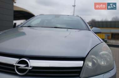 Универсал Opel Astra 2004 в 