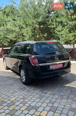 Універсал Opel Astra 2009 в 