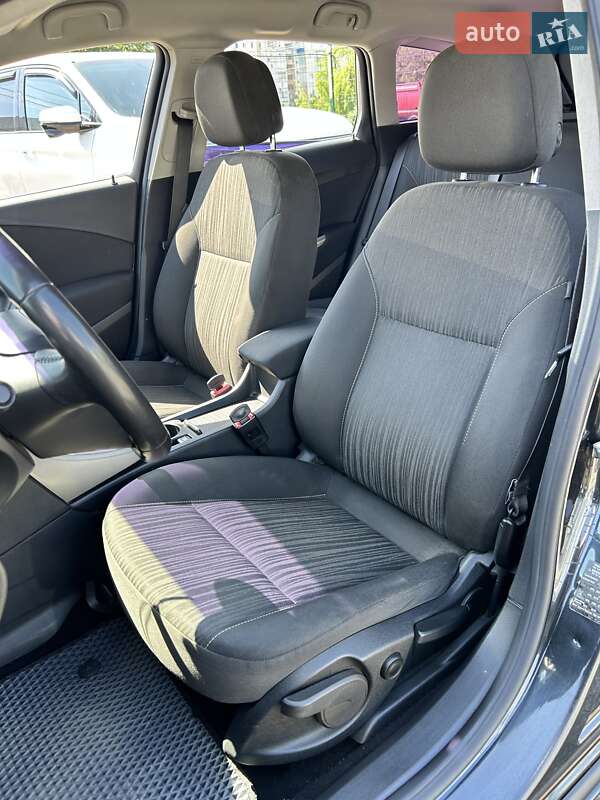 Универсал Opel Astra 2012 в Сумах