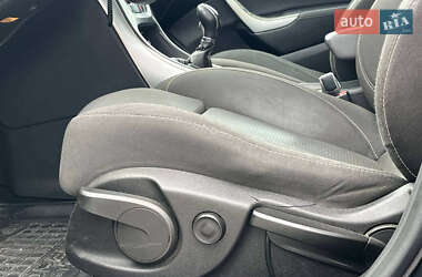 Універсал Opel Astra 2011 в 