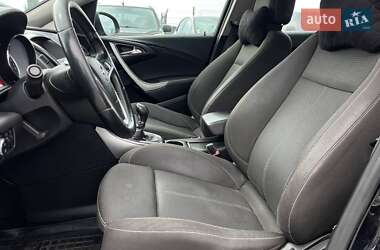 Універсал Opel Astra 2011 в 