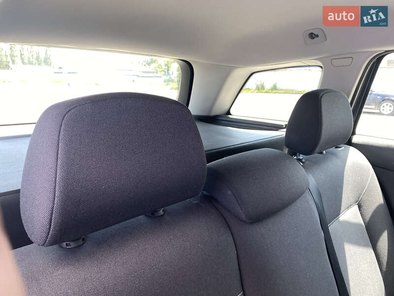 Універсал Opel Astra 2007 в Харкові