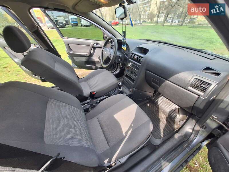 Седан Opel Astra 2008 в Києві