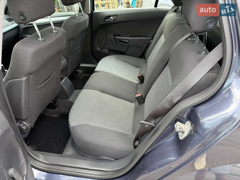 Універсал Opel Astra 2009 в Вінниці