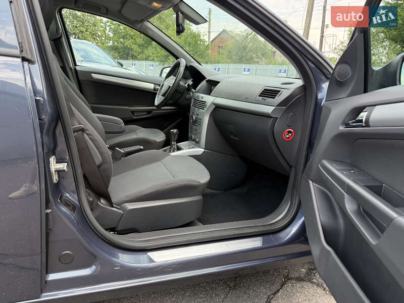 Універсал Opel Astra 2009 в Вінниці