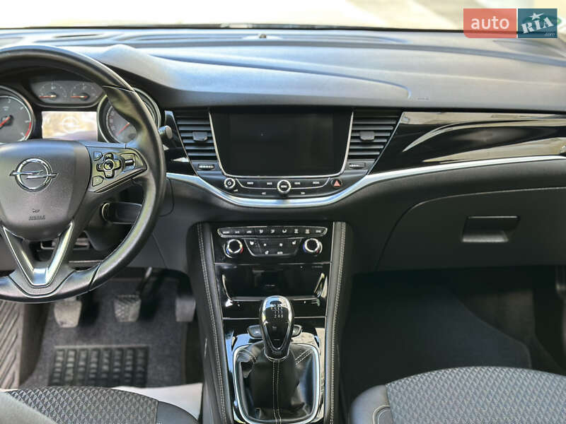 Универсал Opel Astra 2016 в Ивано-Франковске