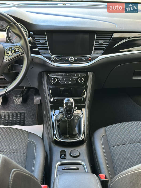 Универсал Opel Astra 2016 в Ивано-Франковске