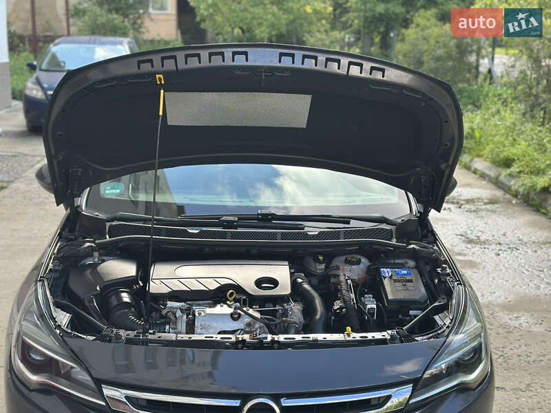 Универсал Opel Astra 2016 в Ивано-Франковске