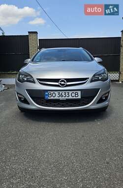 Универсал Opel Astra 2014 в 