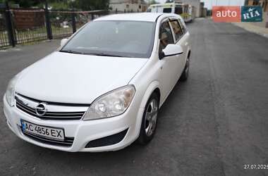 Универсал Opel Astra 2009 в Киеве