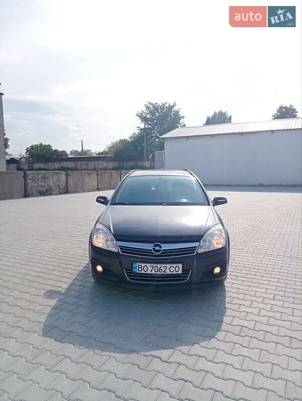 Универсал Opel Astra 2008 в Тернополе