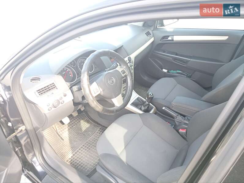 Универсал Opel Astra 2008 в Тернополе