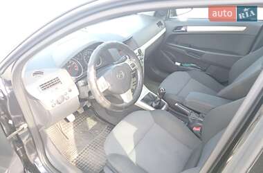 Универсал Opel Astra 2008 в 